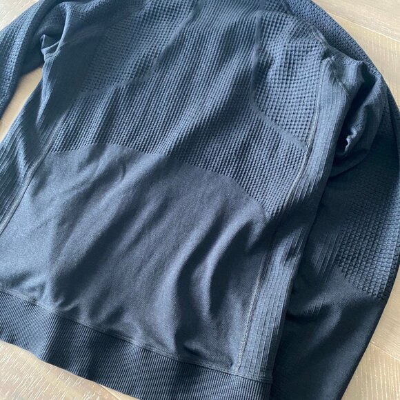 Lululemon Engineered Warmth Sweater - Large - Black - Picture 2 of 2